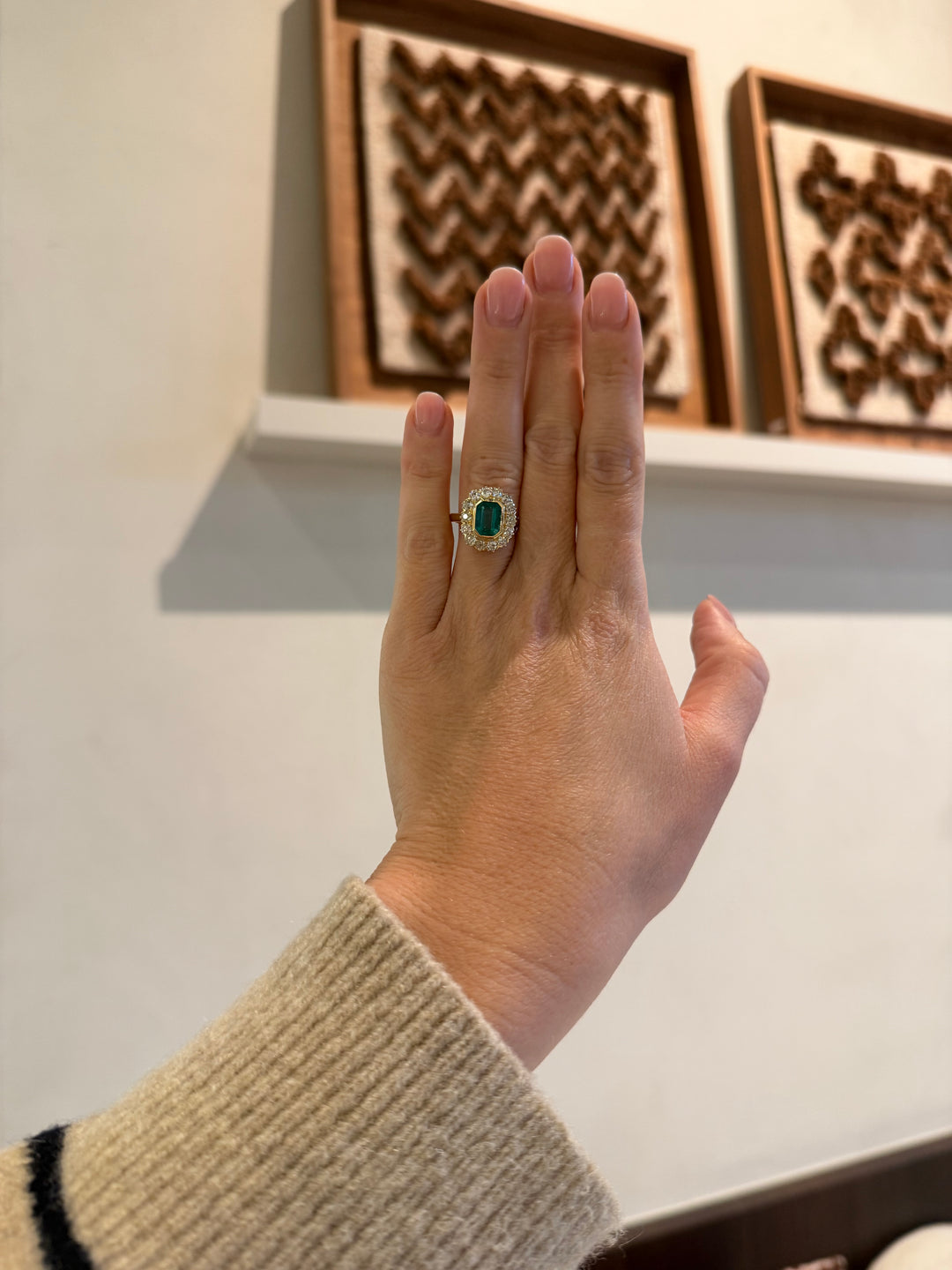 Emerald ring with Diamonds