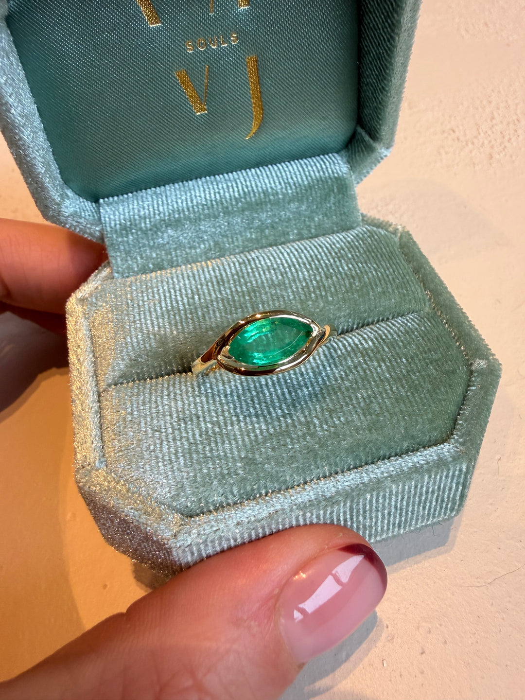 Vintage emerald ring