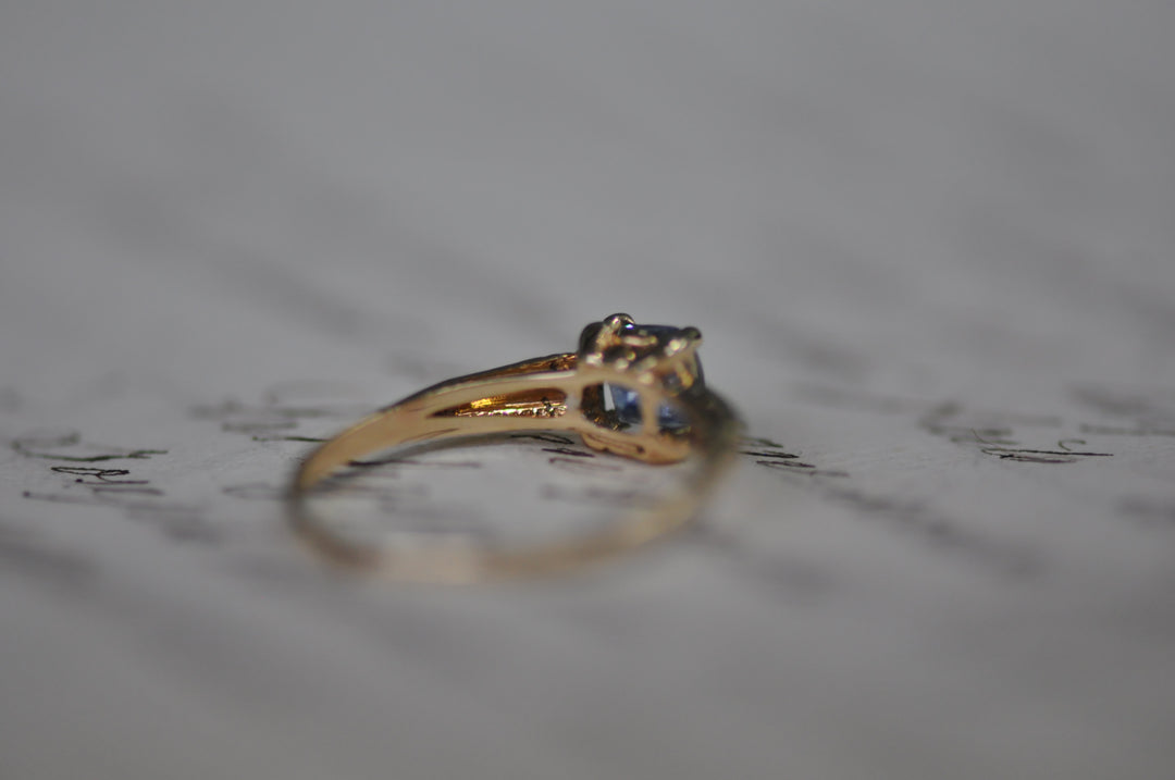 Antique blue sapphire ring