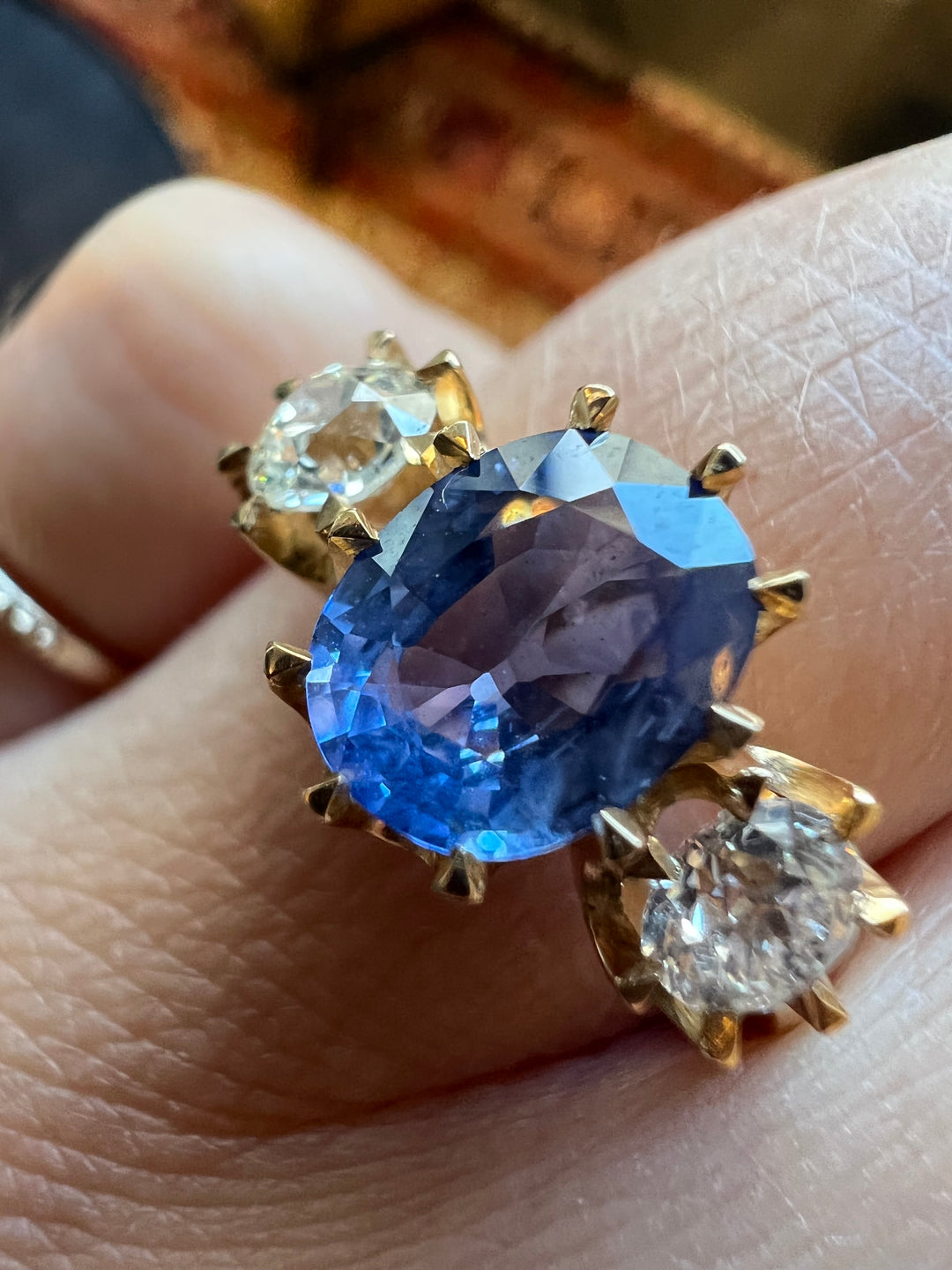 18K Victorian blue sapphire ring