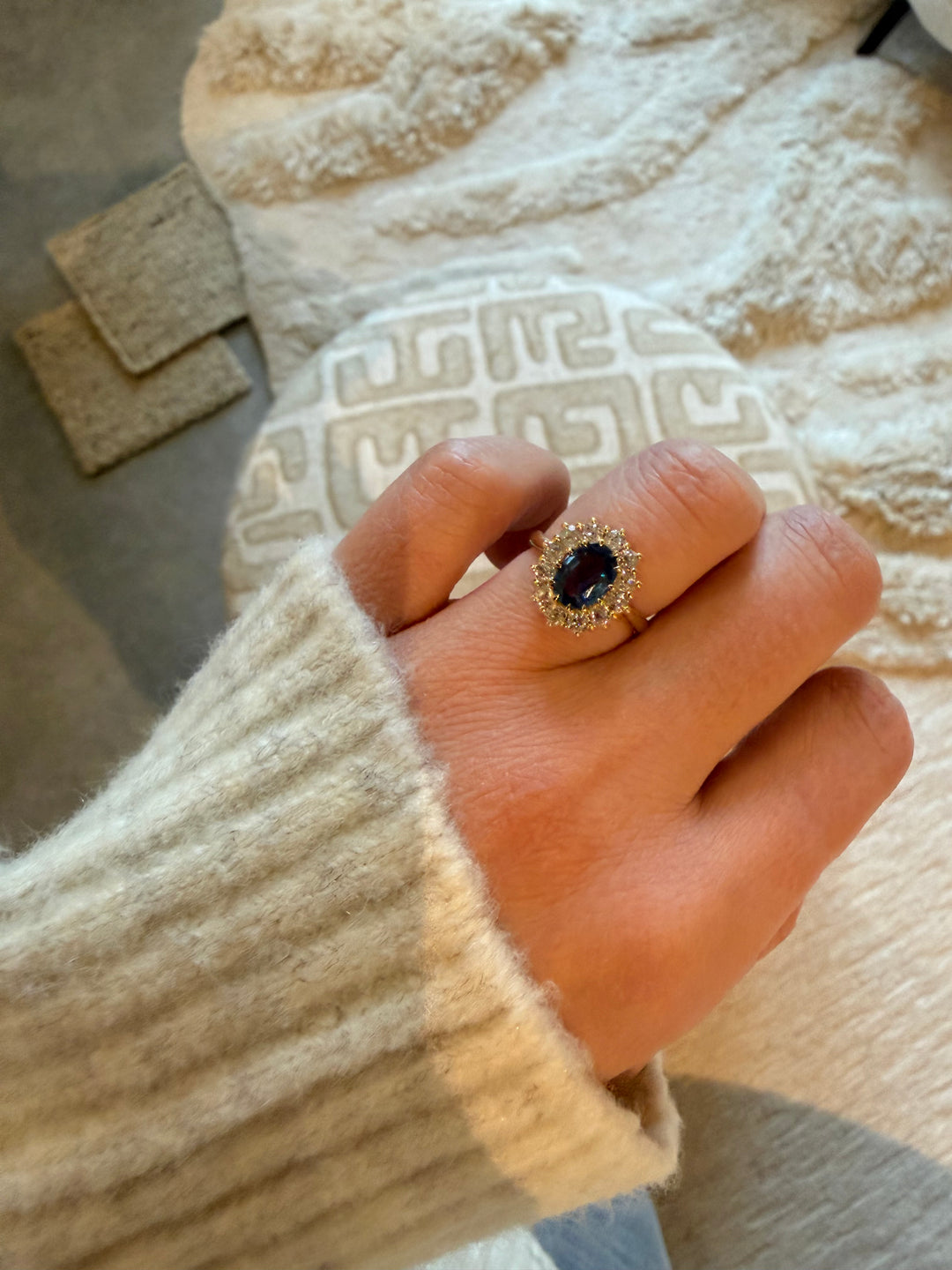 Blue sapphire diamond ring