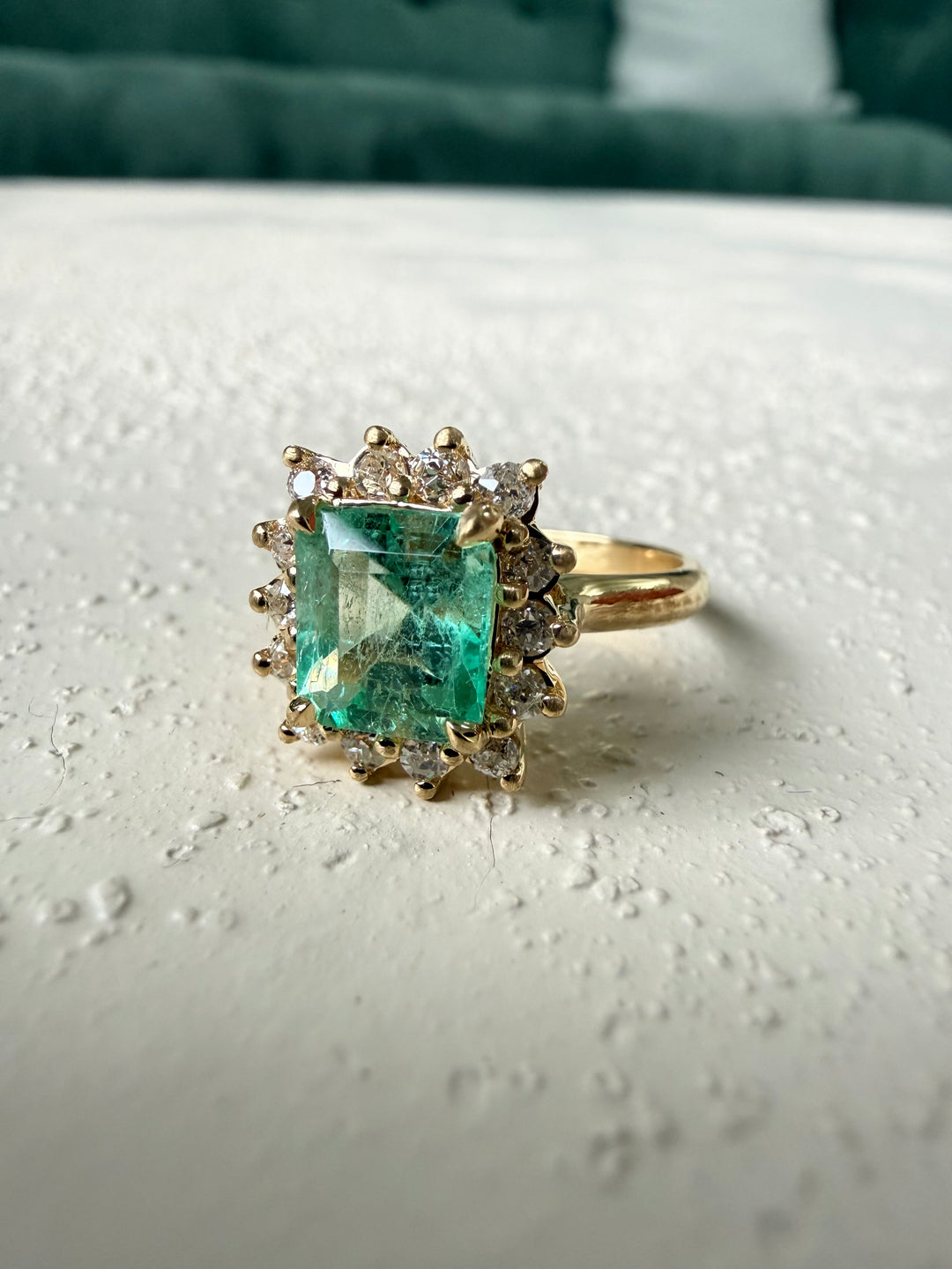 Colombian emerald ring