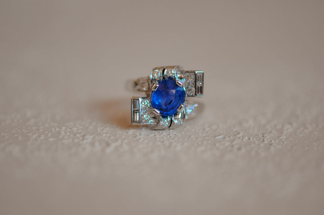 Art deco blue sapphire ring