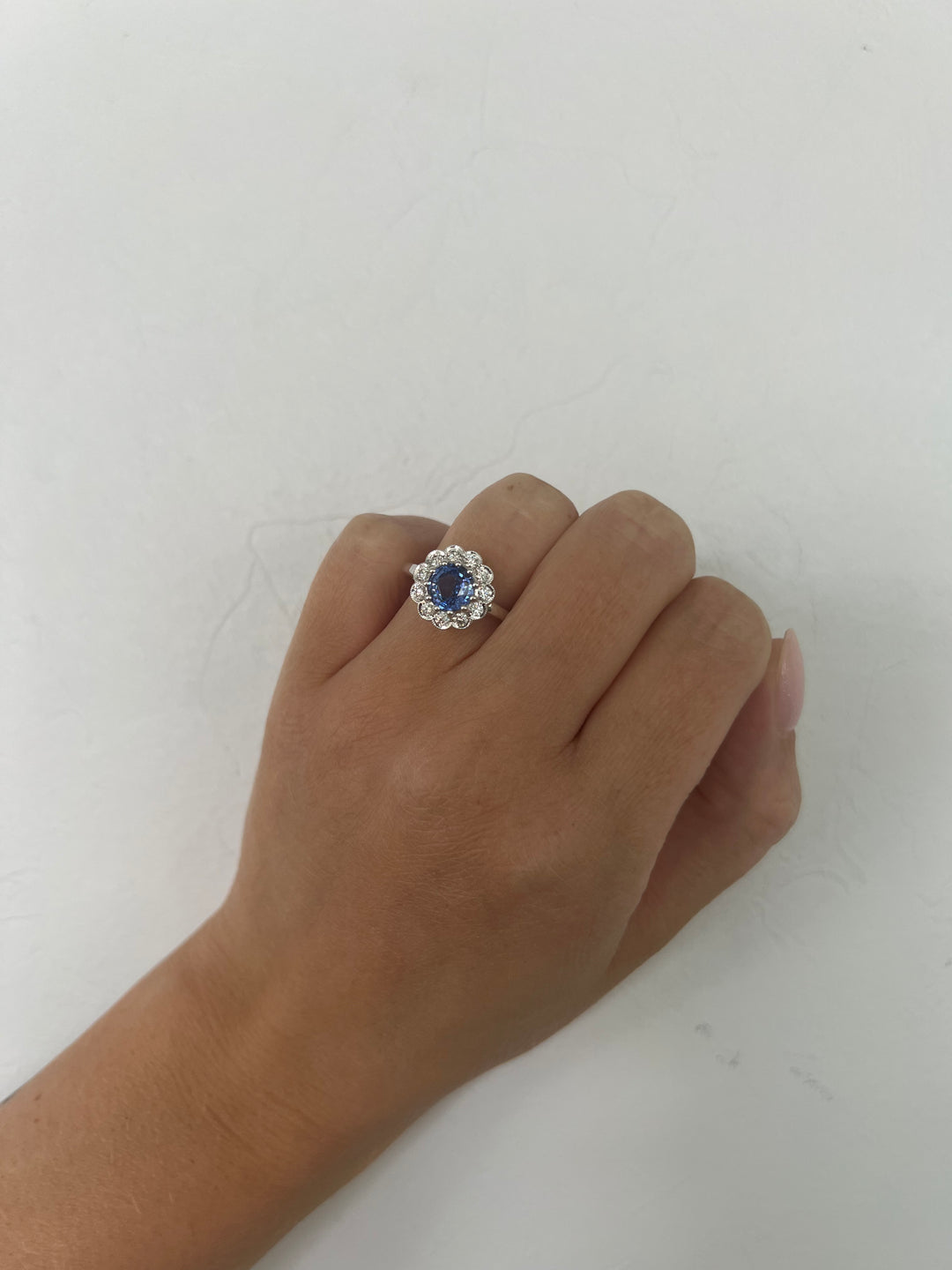 18K blue sapphire ring