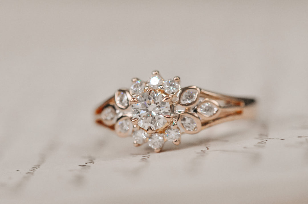 18K vintage diamond ring